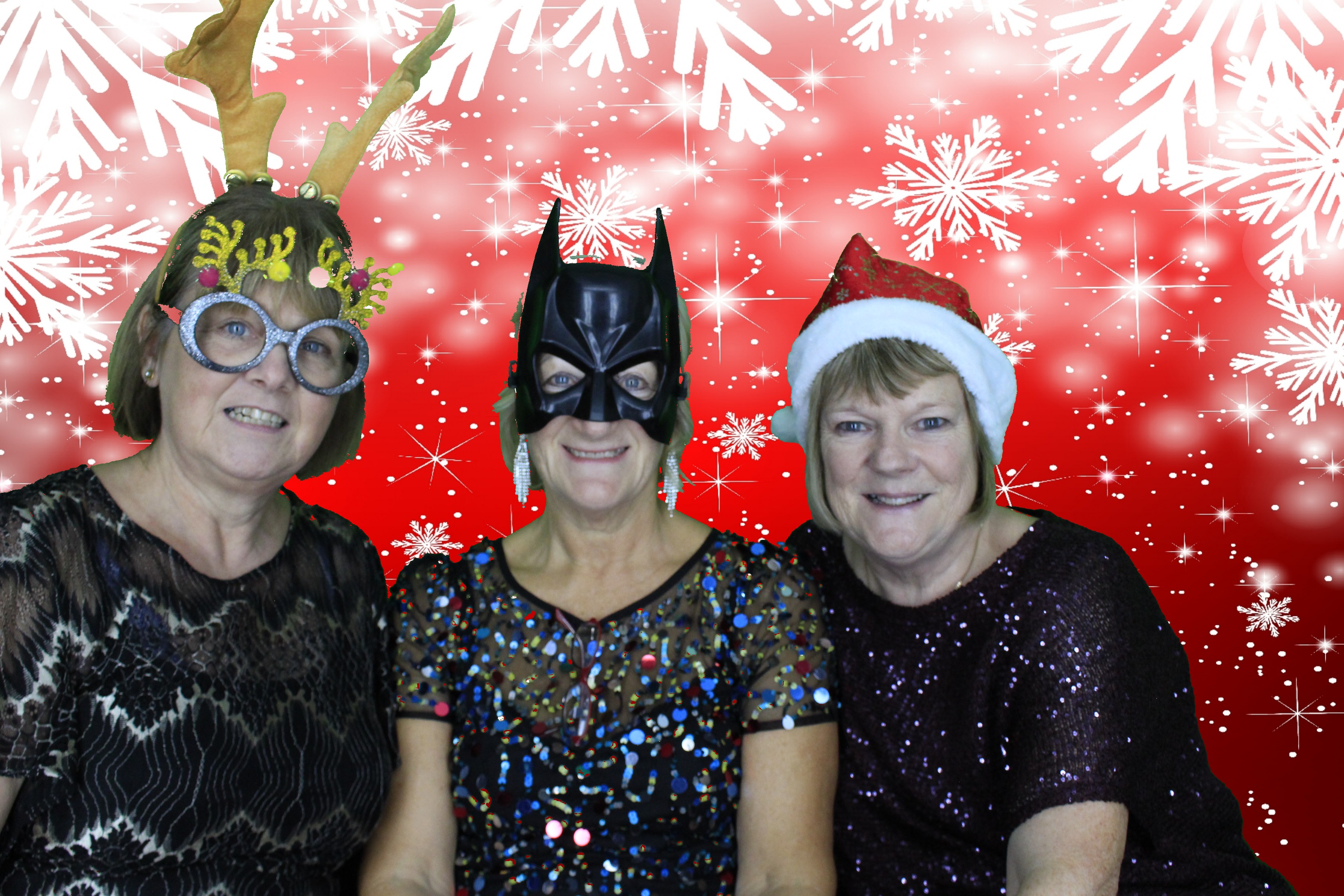 Silvermere Christmas Party  | View more photos from the event at gallery.myphotoboothexperience.co.uk/u/MyPhotoBoothExperienceLtd/Silvermere-Christmas-Party-1